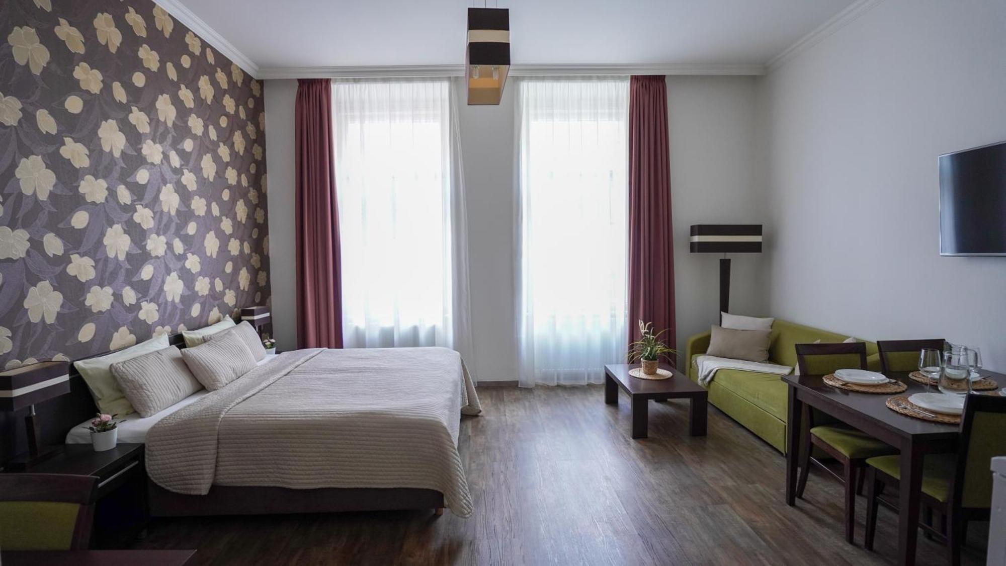 Elegant & Stylish Center Apartments! Praha Eksteriør bilde
